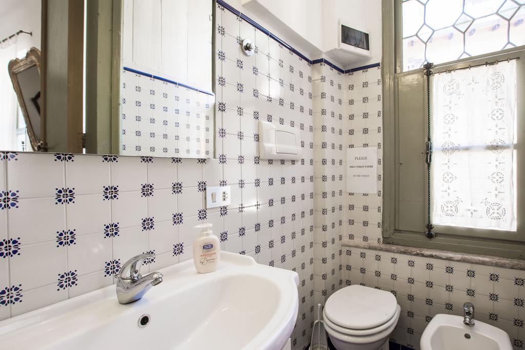 Le Camerine Apartment Water Front Toscolano Maderno Bagian luar foto